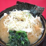 家系ラーメン 王道家直伝 - 