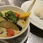 Noodle House Laundry - グリーンカレー