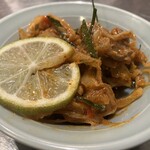 Noodle House Laundry - 砂肝トムヤム