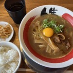 徳島ラーメン人生 - 徳島ラーメン（税込880円）