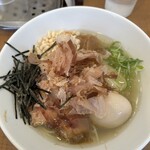 麺や 二鷹 - 冷やし塩そば並＋煮卵