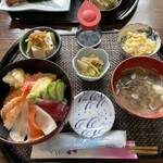 喜ぜん寿司 - ランチ　ちらし寿司