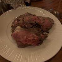 カルネジーオ イースト - 