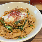 バトン - 豚プルコギ丼