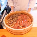 313905937 - ウチワエビと車海老