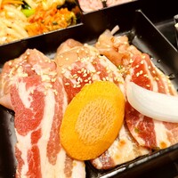 上野太昌園 上野本店 - 豚カルビと野菜