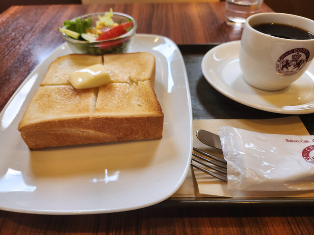Bakery Cafe Crown Musashisakai Ten photo 2