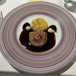 シェ・イノ - 子羊のパイ包み焼き　マリアカラス