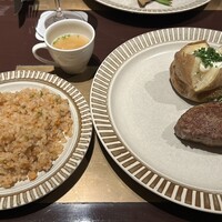 ステーキハウス リブルーム - 