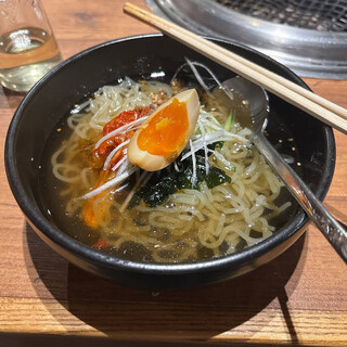 口コミ一覧 : A5山形牛一頭買い焼肉くろべこ 溝ノ口店 - 武蔵