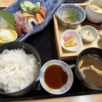 季節の魚と釜飯 魚信 - 