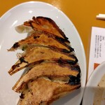 英洋軒 オリエンタル - 焼き餃子385円税込