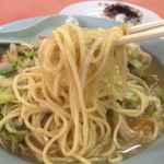 光蘭 - サービス定食670円、チャンポン麺とむすび