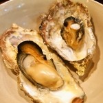 貝賊 - 広島県産牡蠣の貝賊やかん焼き（一番大きいの＆一番小さいの）