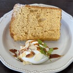 カフェ・ド・ラパン - キャラメルシフォンケーキ