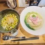 Ramen みず菜 - 店名、みず菜だから水菜入りなのか？