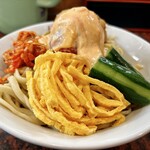 SORA - 錦糸卵に大きめのキュウリも乗ります