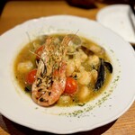 イタリアン&ビストロ 荏原町 BISTRON - 天草・真鯛のアクアパッツァ