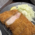 ごちそうとんかつ 豚の恵み - 厚切りリブロースかつ定食