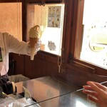 ル・パティシエ ヨコヤマ - スタッフさん