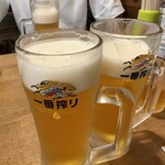 磯丸水産 - この人たちハチワレが撮るの待てないから少し飲んだんだ