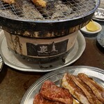 炭火焼肉 昭和ホルモン - 