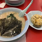 ラーメン山岡家 - 