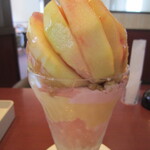 デニーズ - フレッシュ桃のサンデー②