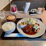 Saffron Saffron - 特製ハンバーグと帆立フライセット １７００えん