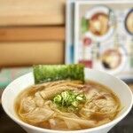 馳走家 - ワンタン麺800円