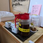 ドライブイン鳥 - 色々な調味料類