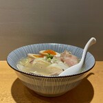 貝だし麺 きた田 - 蛤らぁ麺＋味玉