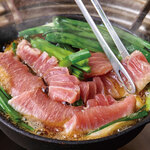 生まぐろすき焼き風《生まぐろハラモ使用》生玉子付き