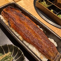 うなぎ四代目菊川 東京駅黒塀横丁店 - 