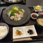 全日餐飲 月之路 - 