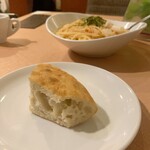 ドルチェヴィータ - たらこパスタ（焼き立てフォカッチャ・スープ付き/パスタ大盛り無料）