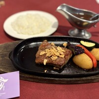 びふてき洋食存じやす - 
