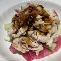 虎景軒 - 前菜　ウンパイロー金華豚の湯引き 特製甘辛ソース