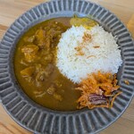 ゴロンドリーナ - 学校のチキンカレー