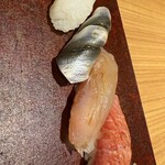 鮨しのぶ - 寿司1回転目