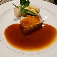 L'ESSOR - 肉料理、イベリコ豚のロティと付け合わせの野菜