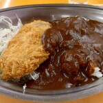 アルバ  - 料理写真:カツカレー 並盛 ¥950