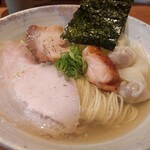 ジャパニーズ ラーメン 五感 - 