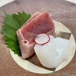 酒の和 幸多 - イカがねっとり柔らかい。鮪は炙ってあるので、血生臭さがなく食べやすい。