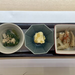 酒の和 幸多 - 前菜6種。わかさぎと蓮根の南蛮漬けが美味しい。薄切りの蓮根にマリネ液がしみてる。それでいてシャキシャキをしっかりキープ。キリッと強めの酸味も爽やか。