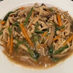 中国料理 四川 - 豚肉細切り入り焼きそば¥1700