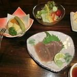 祖谷美人 - サラダ、刺身蒟蒻、水物