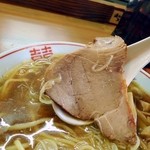 弥惣吉 - 肩ロースのチャーシューでオーブンに入っています。