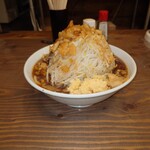 ラーメン 幸一郎 サンモール店 - 野菜タワー