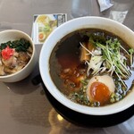 檜食堂 - こく旨黒ラーメン(しょうゆ)   ハーフチャーシュー丼